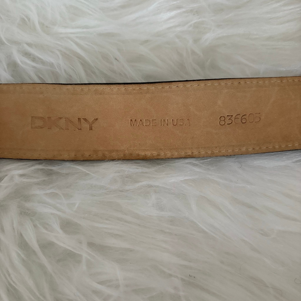 Women's DKNY Small Black White Stitch Leather Glazed Calf Belt Small - Picture 6 of 16